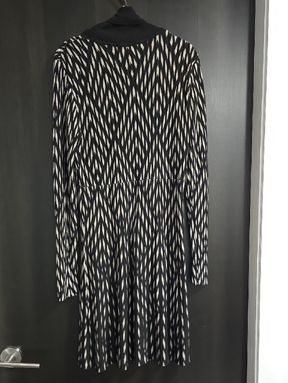Gorgeous Desigual Patterned Turtleneck Long-Sleeve Dress - Picture 6 of 6